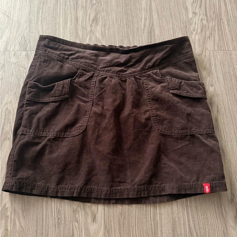 Elegant Brown Mini Skirt with Pockets